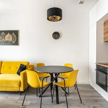 Apartamenty Mennica Residence - Golden Apartments Warsaw